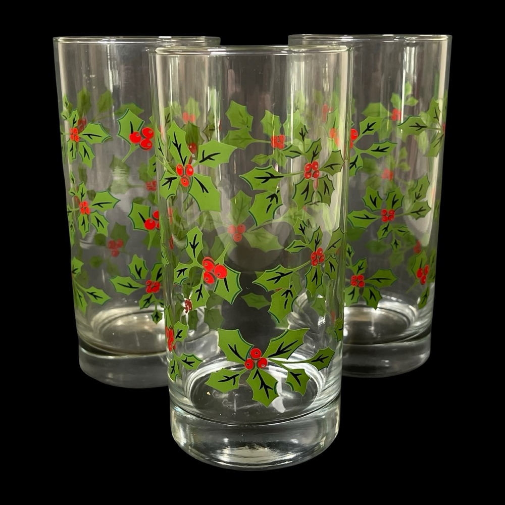 Set of 3 Vintage Holly Berry Christmas Drinking Glasses‎ Tall Tumblers Kitschy